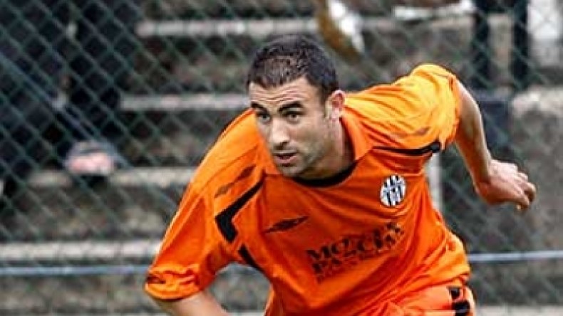 عبد القادر غزال للشروق: أتمنى التسجيل أمام الفراعنة