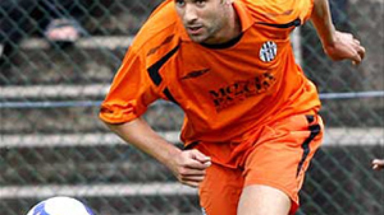 غزال‮ ‬يواصل‮ ‬تألقه‮ ‬ويمنح‮ ‬الفوز‮ ‬لسيينا