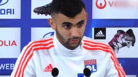 غزال يغادر ليون رسميا