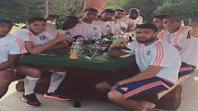 فقير وبن زية لا‮ ‬يصومان‮.. ‬وزفان وغزال‮ ‬‭”‬أكلا‮” ‬رمضان في‮ ‬حفلة شواء‮ ‬