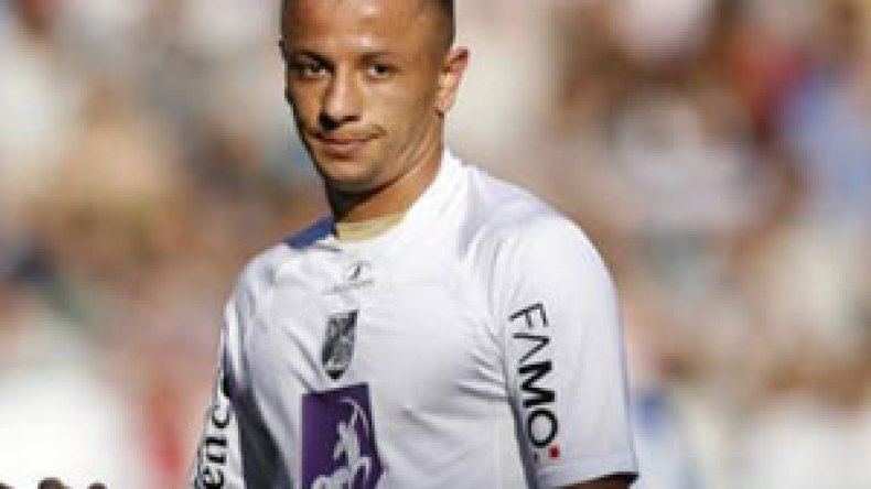 غيلاس لم يحضر ومتمور غادر تربص باريس في اليوم الثاني