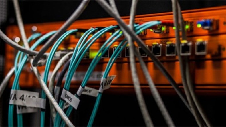 مركز تصنت بالسفارة الأمريكية للتجسس على الجزائر