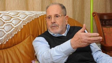 Transcription du Tamazight: Ghlamallah s’oppose à la graphie latine