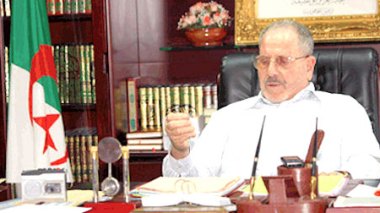 M. Ghlamallah appelle au parachèvement des projets relevant de son secteur