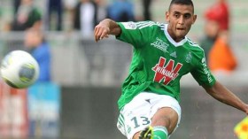 غلام لا يستطيع مفارقة والدته والصلاة في مسجد مصطفى بسانت إيتيان