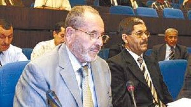 غلام الله: “لن نتنازل عن الأملاك الوقفية لصالح المعمّرين”