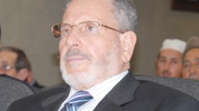 غلام  الله : أنا  ضدّ  إضراب  يُضحّي  بـ  8  ملايين  تلميذ  لفائدة  10  من  الناس