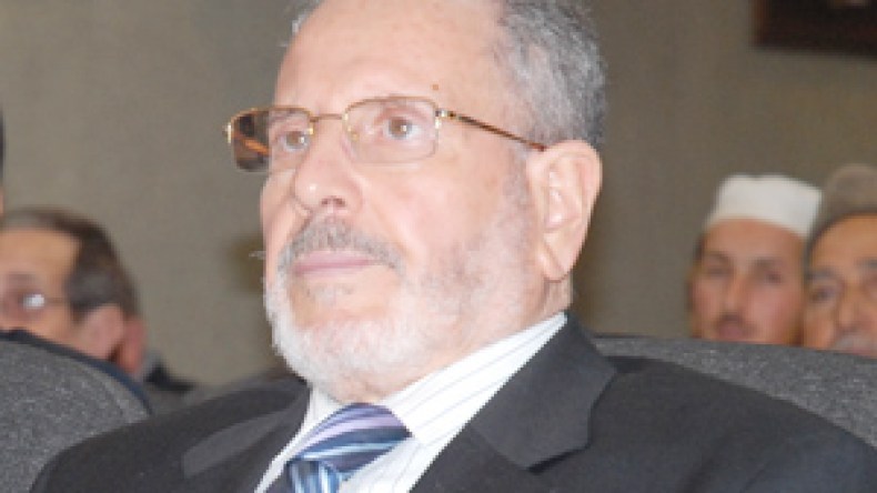 غلام  الله : أنا  ضدّ  إضراب  يُضحّي  بـ  8  ملايين  تلميذ  لفائدة  10  من  الناس