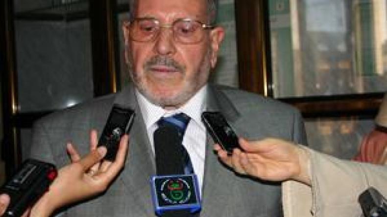 غلام الله: أزيد من 700 أجنبي اعتنق الإسلام بالجزائر منذ 2004