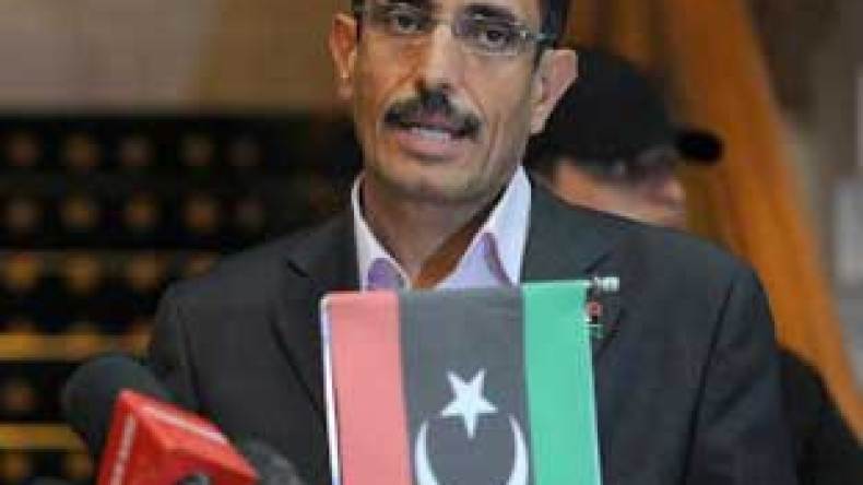 غوقة يستقيل من المجلس الإنتقالي