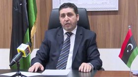 ليبيا: “حكومة الغويل” تعلن التخلي عن السلطة