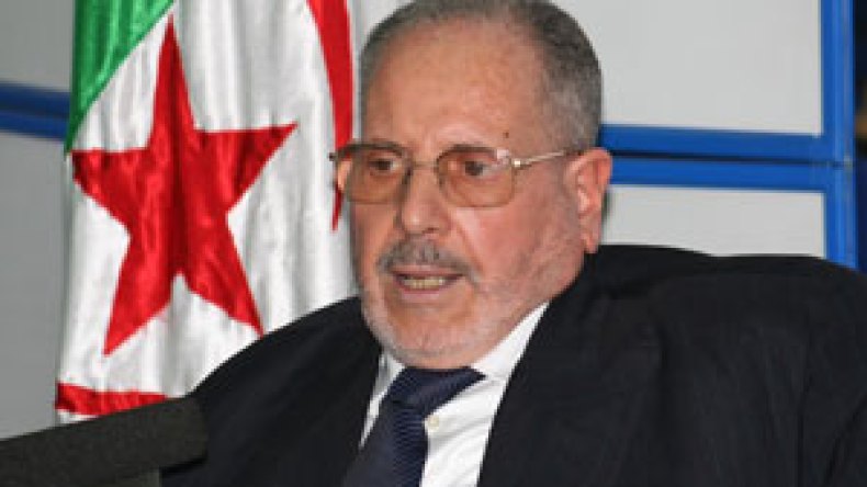غلام‭ ‬الله‭ ‬يستنفر‭ ‬المساجد‭ ‬والأئمة‭ ‬لإقناع‭ ‬الجزائريين‭ ‬بإيداع‭ ‬الزكاة‭ ‬في‭ ‬صناديق‭ ‬الوزارة