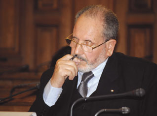 M. Ghoulamallah interdit les prières “tarawihe” en dehors des mosquées et mousallayate