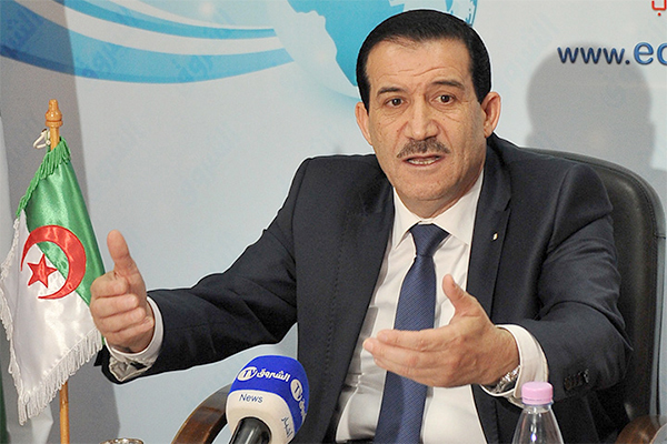 Des militants claquent la porte de « TAJ »