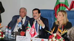 غول يدعو إلى الاستثمار السياحي على الحدود مع تونس