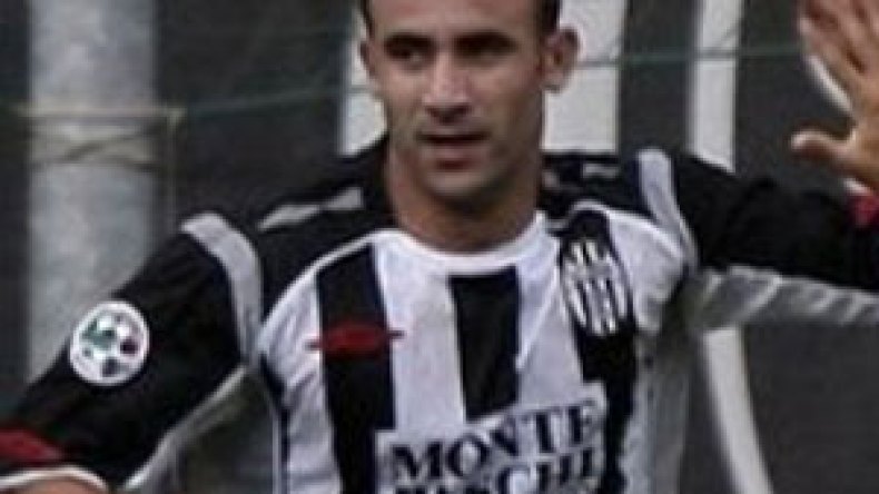 نادي سيينا الإيطالي يرغب في الاحتفاظ بغزال