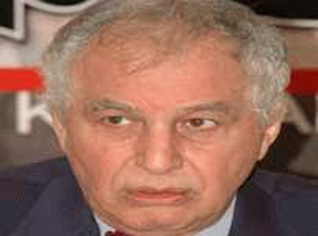 Former Algerian PM Sid Ahmed Ghozali to Echourok: Struggles for leadership overshadowed social issues.