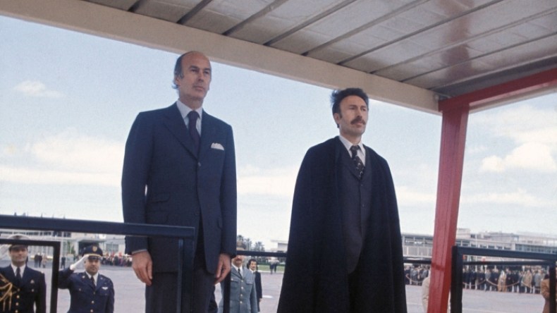 هكذا كانت علاقة جيسكار ديستان مع الجزائر ورؤسائها