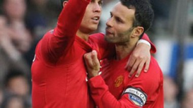 Giggs sets up confrontation with United team-mate Ronaldo after hitting out at 'greedy' players