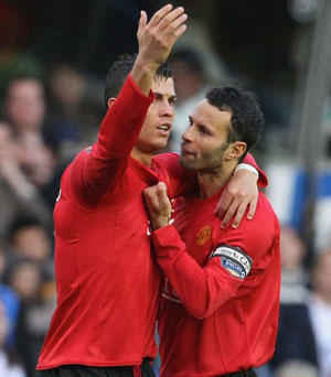 Giggs sets up confrontation with United team-mate Ronaldo after hitting out at 'greedy' players