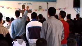 الأموال والامتيازات تفجر الكنيسة البروتستانتية من الداخل