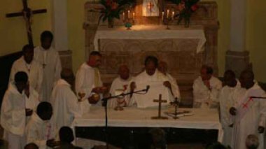 More than 1500 evangelists launch a fierce campaign against Muslim saints