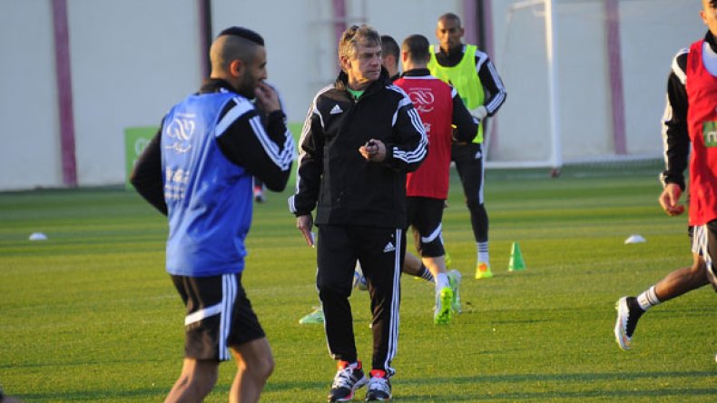 غوركوف متخوف ويجتمع باللاعبين من أجل تحسيسهم