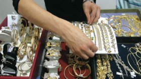10 tons of fake gold sold in Algeria
