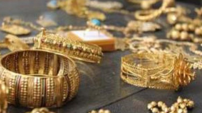 رعايا أجانب يقتحمون مسكنا ويستولون على ذهب وأموال بالعاصمة