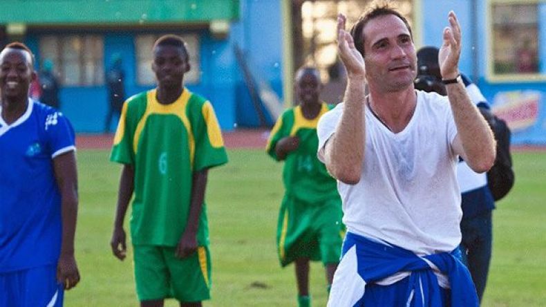 غوميز سابع تقني أجنبي يدرب شباب قسنطينة في عهد الاحتراف