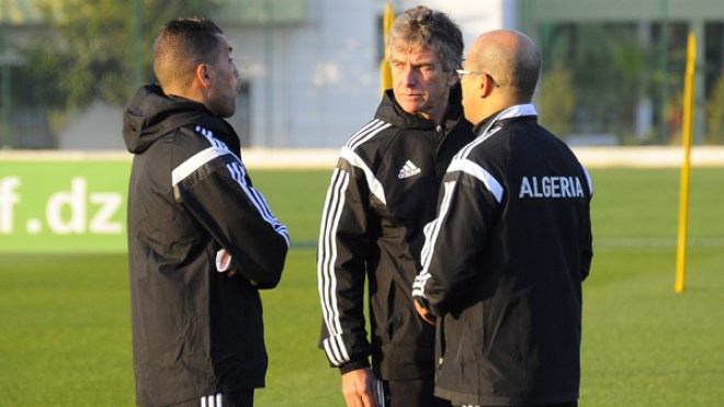 غوركوف يجتمع بمساعديه ويشرع في التحضير لتربص نهاية الشهر