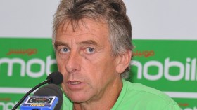 غوركوف وبوقرة في ندوة صحفية بعد لقاء غانا