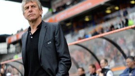 غوركوف يعاين بهلولي وبن رحمة وتاهارت في فرنسا