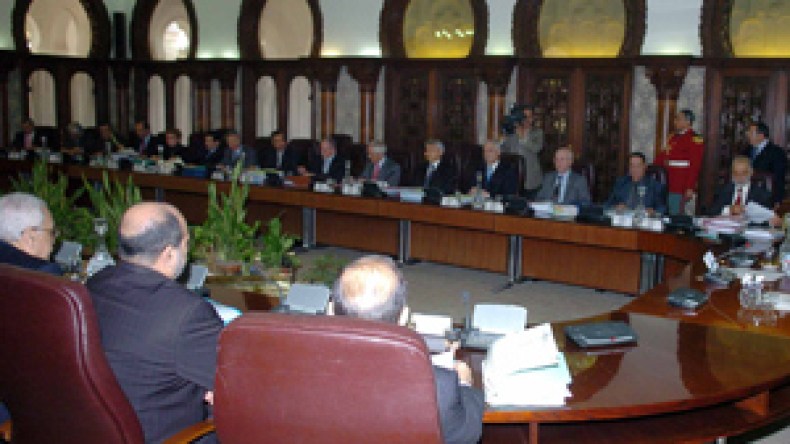 الحكومة تفرج عن أربعة قوانين أساسية