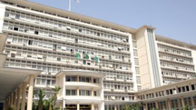 اجتماع‭ ‬وزاري‭ ‬‮”‬طارئ‮”‬‭ ‬لمناقشة مصير ‬العلاقات‭ ‬الجزائرية‭ ‬الليبية‭ ‬