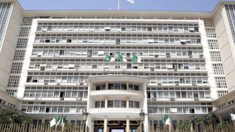 من طبع النقود إلى تحديد النسل!