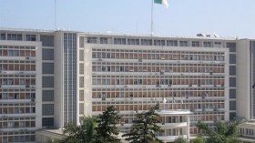 الحكومة تتراجع عن خوصصة 77 مؤسسة عمومية!