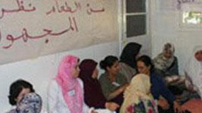 تعرض أستاذين مضربين عن الطعام لغيبوبة