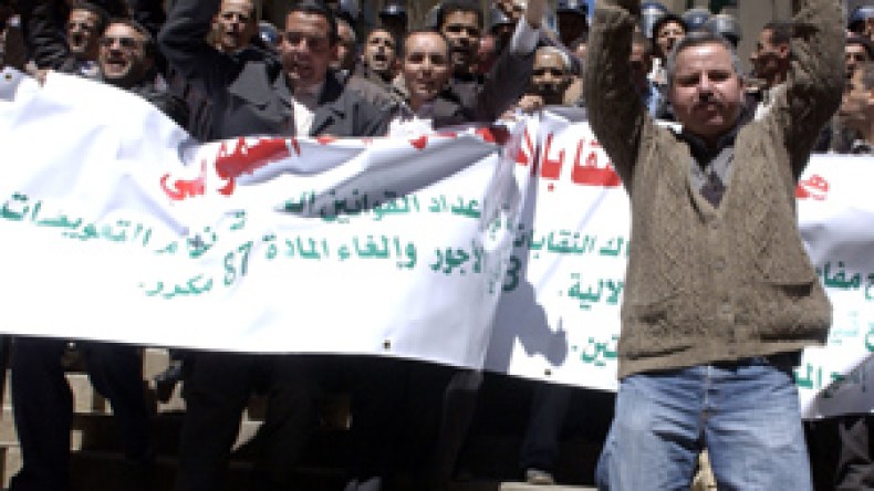 الباب مفتوح لكل النقابات لكسر هيمنة المركزية النقابية