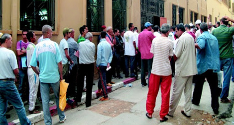 A 15 jours des législatives, la grève des travailleurs des communes se poursuit