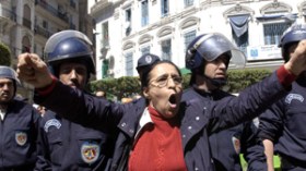 إضراب الأسبوع المتجدد يهدد بتأخر الدروس وعرقلة الإمتحانات