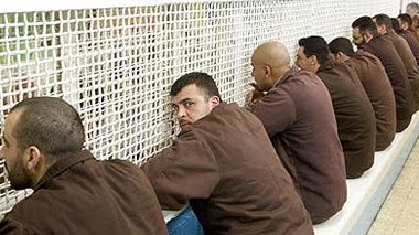 Des milliers de détenus palestiniens d'Israël en grève de la faim