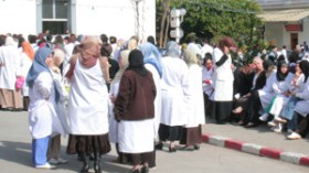 نقابات  الصحة: لن  نصمت  ولن  نوقف  الإضراب  حفاظا  على  الكرامة