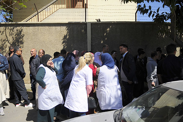 Education: grève «mitigée» en soutien avec les contractuels