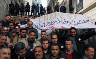 Algeria / 10 out of 55 contract teachers on hunger strike in appalling health condition.
