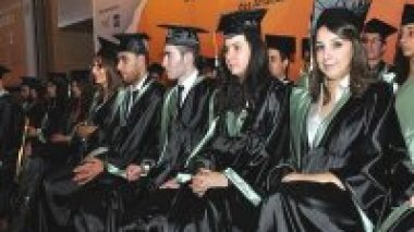 Ecole de formation en techniques de gestion : sortie de trois promotions