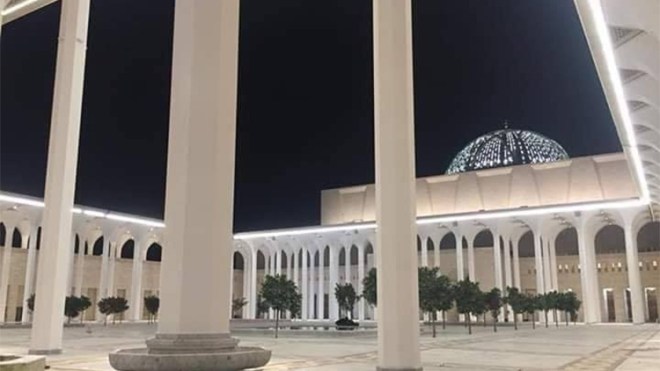 محمد عيسى: تسليم قاعة صلاة المسجد الأعظم نهاية جانفي