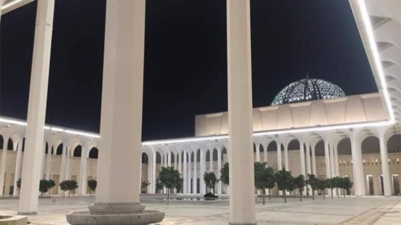 محمد عيسى: تسليم قاعة صلاة المسجد الأعظم نهاية جانفي