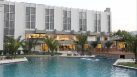 وفاق سطيف بلباس أزرق وفي فندق “5 نجوم”