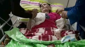 عجوز قضت أياما بالشارع ثم ماتت بالمستشفى دون علم أبنائها